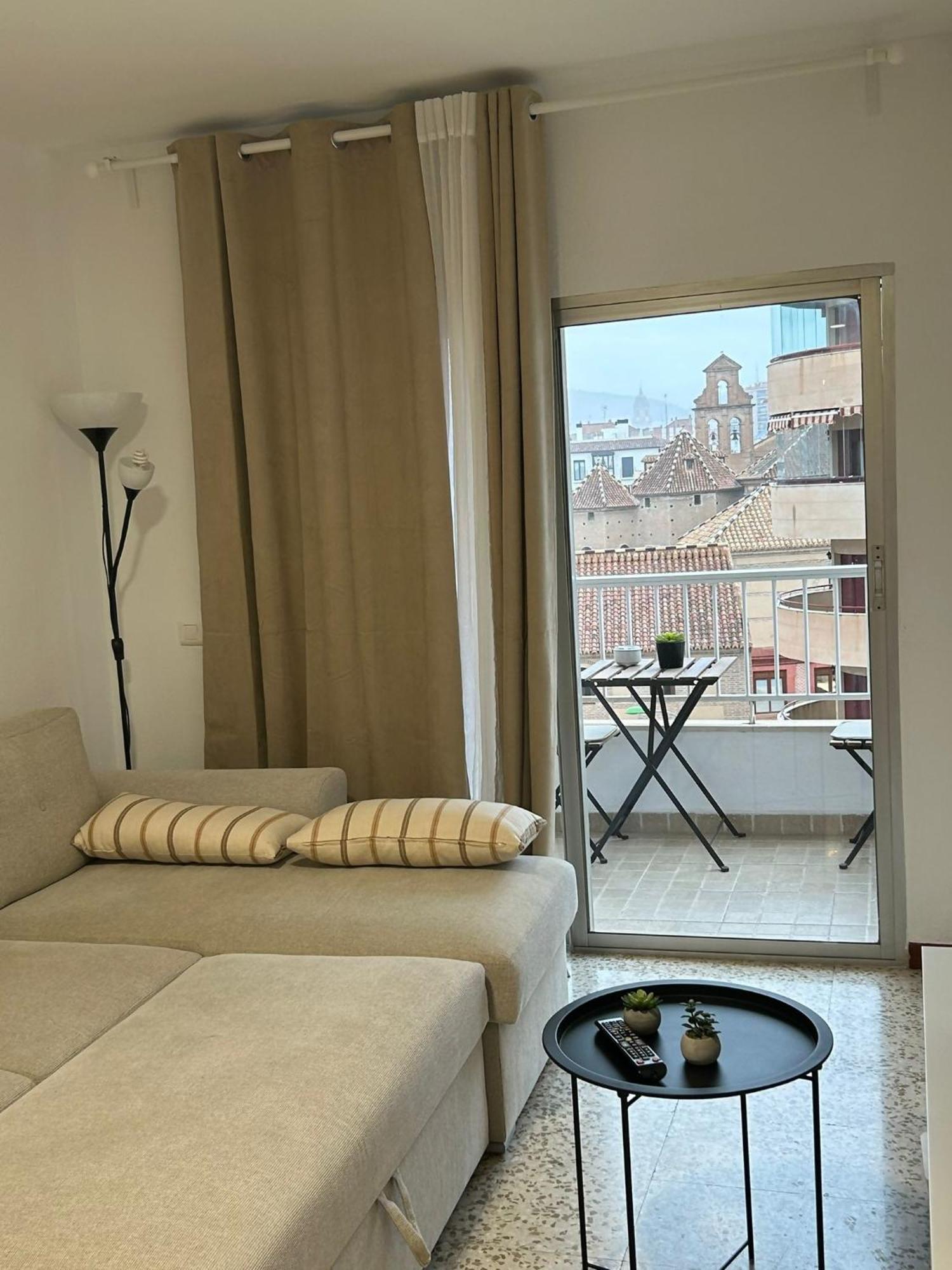 Vialia Piso Centrico Wifi Maria Zambrano Andra Lägenhet Málaga Exteriör bild